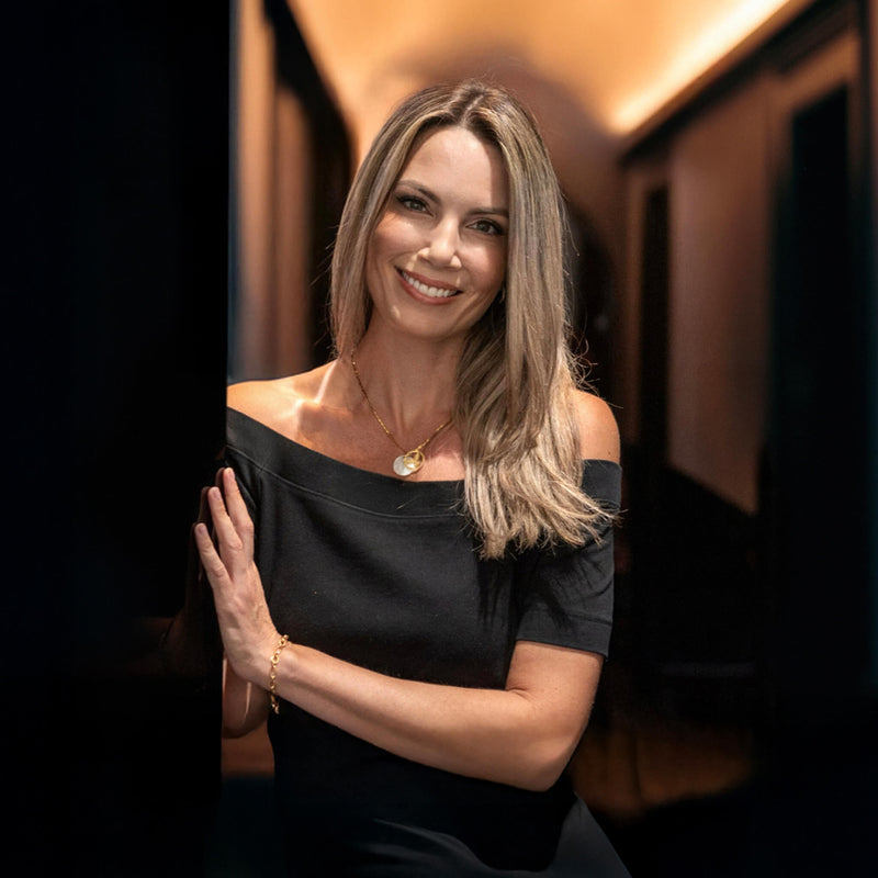 An Aesthetic Doctor in Sydney, Mosman consulting her patient about injectables and aesthetic medicine